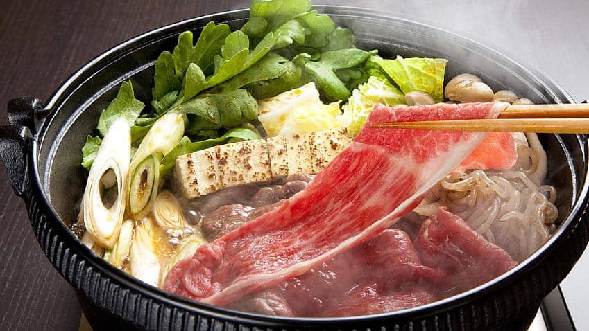 https://cdn.idntimes.com/content-images/post/20170413/sukiyaki-4cac5543c623e2e3f6c0194ade59c277.jpg