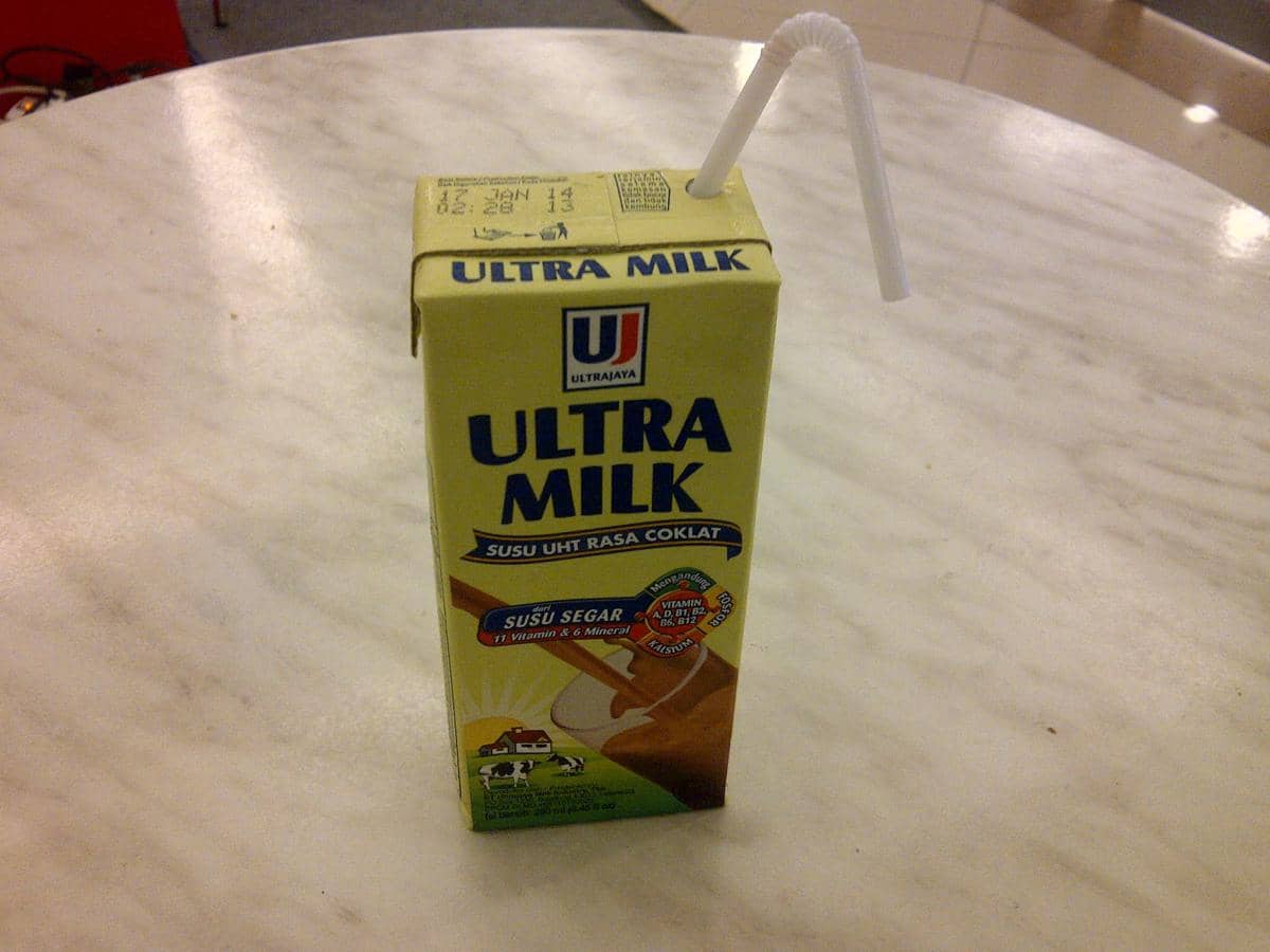 https://cdn.idntimes.com/content-images/post/20170113/susu-ultra-coklat-54e976c8d55f81a0f7de3cd4a324a62f.jpg