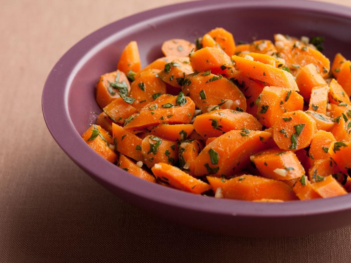 https://cdn.idntimes.com/content-images/post/20170420/thanksgiving-2011-gl0611-carrot-salad-s4x3jpgrendsniipadlarge-9e4509a6b69a96710c63bb9ca8123ce7.jpeg