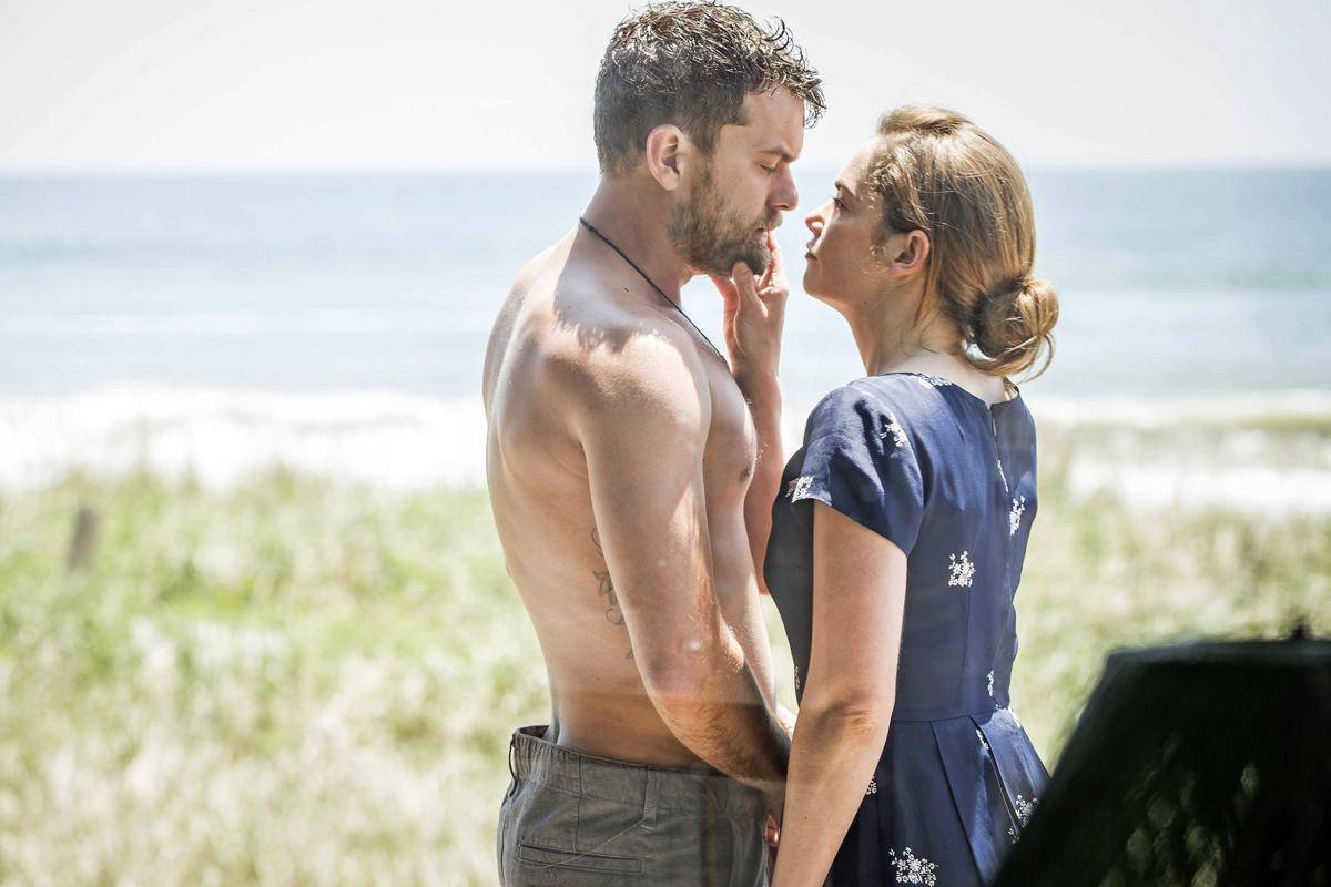 http://cdn.idntimes.com/content-images/post/20160809/the-affair-5-58ed36399e32297238da8e1d977029ff.jpg