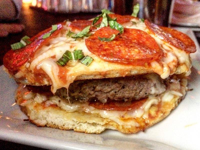 https://cdn.idntimes.com/content-images/post/20170418/the-grayson-pizza-burger-27a303d1153c3fa0d1976019835426f7.jpg