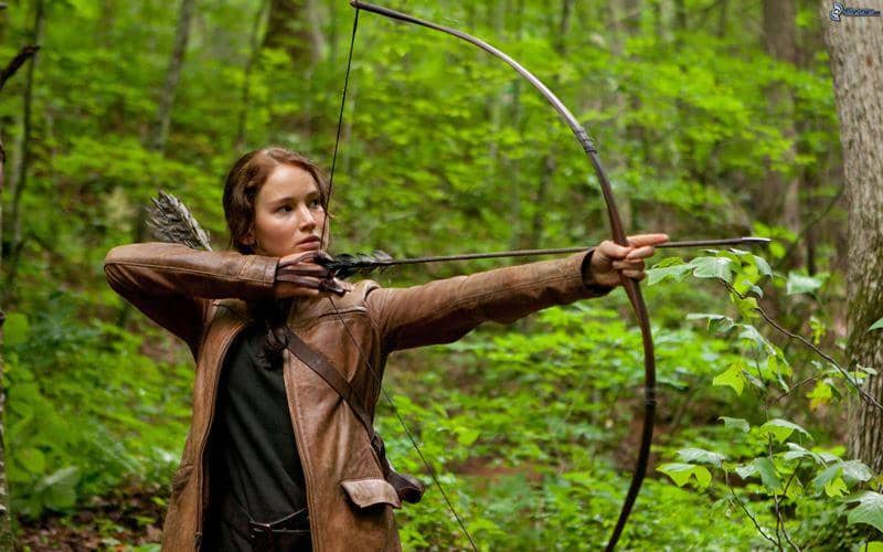 http://cdn.idntimes.com/content-images/post/20160201/the-hunger-games-woman-archer-bow-arrow-185548-447339cc89b119fa6945c50a343e34ca.jpg