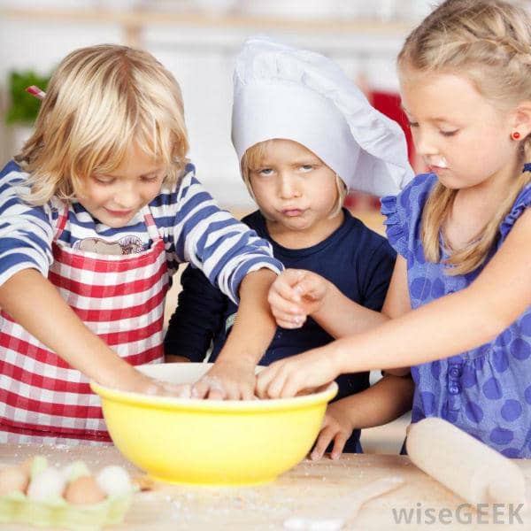 http://cdn.idntimes.com/content-images/post/20151212/three-kids-cooking-e87ae8c4fad4230971eb5730412a28ad.jpg