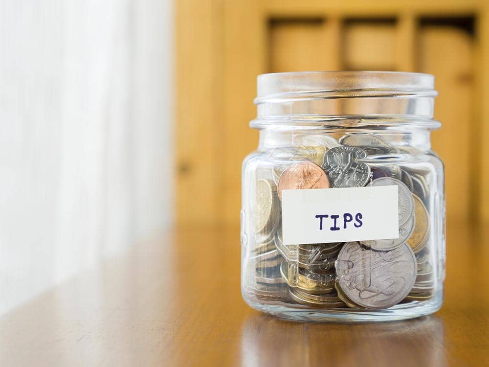 http://cdn.idntimes.com/content-images/post/20160623/tip-jar-istock-b2d2ee8f7f8eef524698fce7907beb5b.jpg