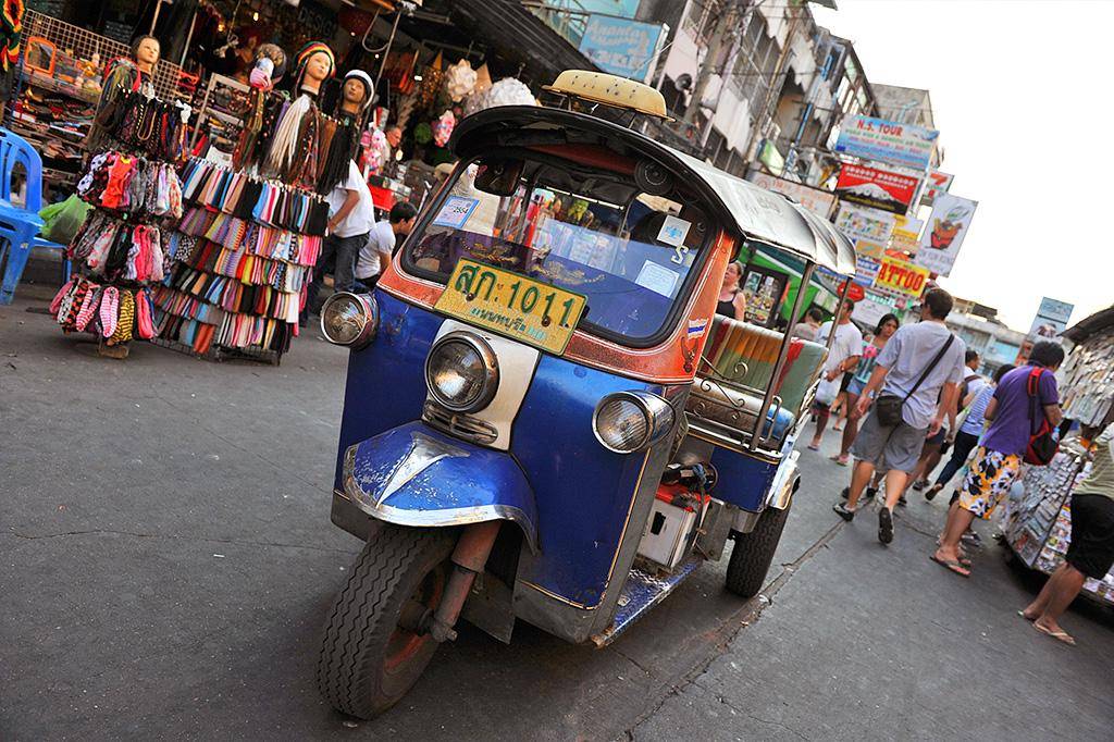 https://cdn.idntimes.com/content-images/post/20170418/tuktuk-1024-8385ab59e70a4df9585215d0fd3c1f64.jpg
