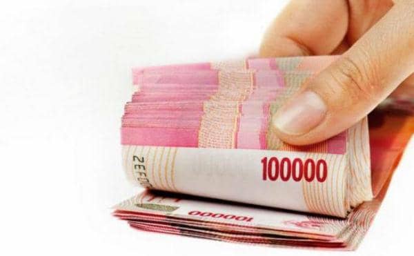 http://cdn.idntimes.com/content-images/post/20160105/uang-rupiah-ilustrasi-20-3f86326534a19f6c35cfc71cbcf09a3a.jpg