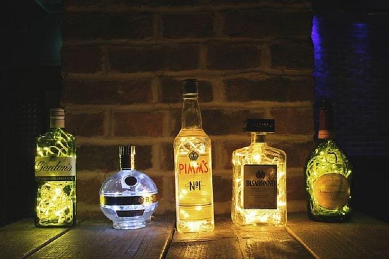 https://cdn.idntimes.com/content-images/post/20170412/upcycled-bottle-lamps-group-6-473080ea51f9fd845fdcf26a86a16044.jpg