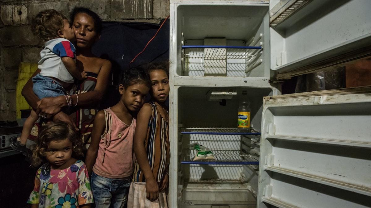 http://cdn.idntimes.com/content-images/post/20160809/venezuela-hungry-a0d38474a05adb86d9bfe9e2d8d41e8c.jpg