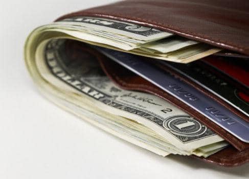 http://cdn.idntimes.com/content-images/post/20160220/wallet-full-of-cash-e81c7dce7ec1641d1c9eb7d24b662ed1.jpg