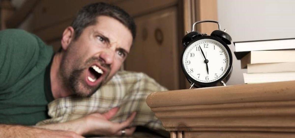 https://cdn.idntimes.com/content-images/post/20160530/woke-up-before-your-alarm-stay-awake-dont-go-back-sleep1280x600-085092248a0e3ccb152bd80edc13b7a3.jpg