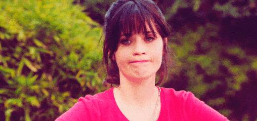 http://cdn.idntimes.com/content-images/post/20160402/zooey-deschanel-sad-agreement-520x245-d90e568b4d0512701ea2559c46395af9.gif