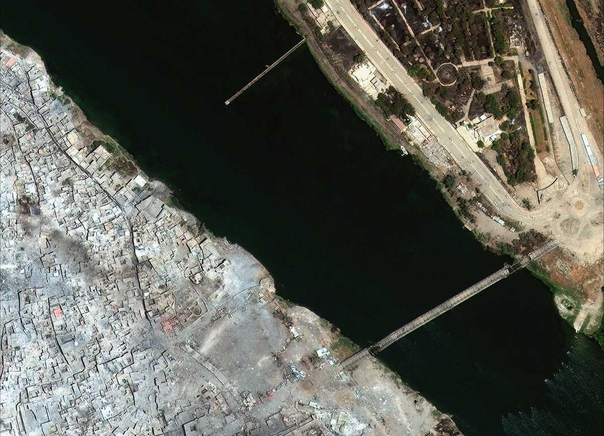 https://cdn.idntimes.com/content-images/post/20170801/010-old-bridge-8july2017-wv2-digitalglobe-8e086b7ac27f1b9d461bc56c135fb597.jpg