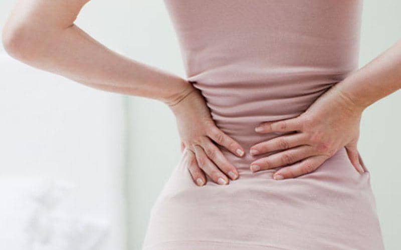 https://cdn.idntimes.com/content-images/post/20170810/03-woman-back-ache-eae230304872d30cbc6d8801de64a640.jpg