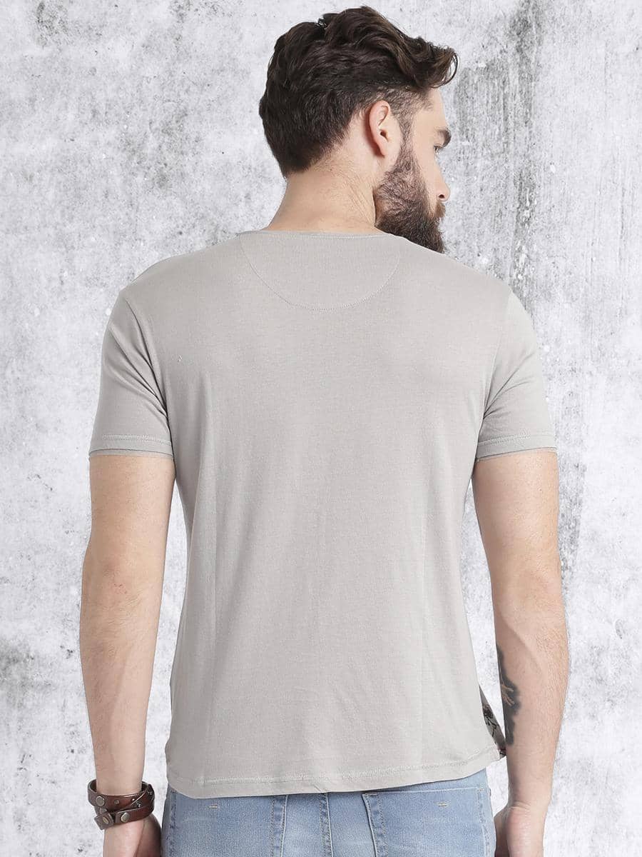 https://cdn.idntimes.com/content-images/post/20170605/11495782734032-roadster-men-grey-printed-v-neck-t-shirt-7721495782733874-3-9f6bbcc305b8172ec023e826129f32ed.jpg