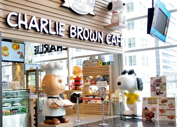 https://cdn.idntimes.com/content-images/post/20170804/29jan-charlie-brown-cafe-1-b180f34241aeb5d1a1c004cd4f009463.jpg
