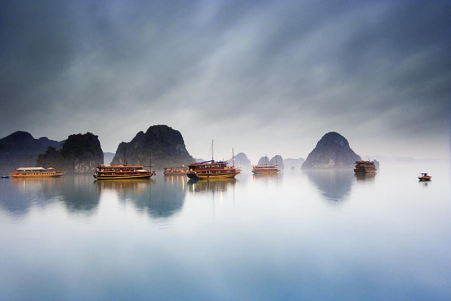https://cdn.idntimes.com/content-images/post/20170724/3-halong-bay-vietnam-carson-ganci-cafc16a6850712e078e24455db9ca509.jpg