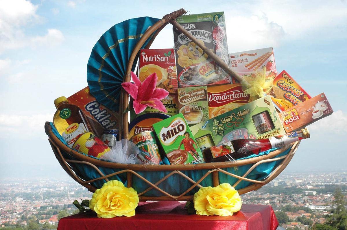 https://cdn.idntimes.com/content-images/post/20170524/361285661-parcel-lebaran-8d3e5a84c2815c54311fe64ac0d0750c.jpg