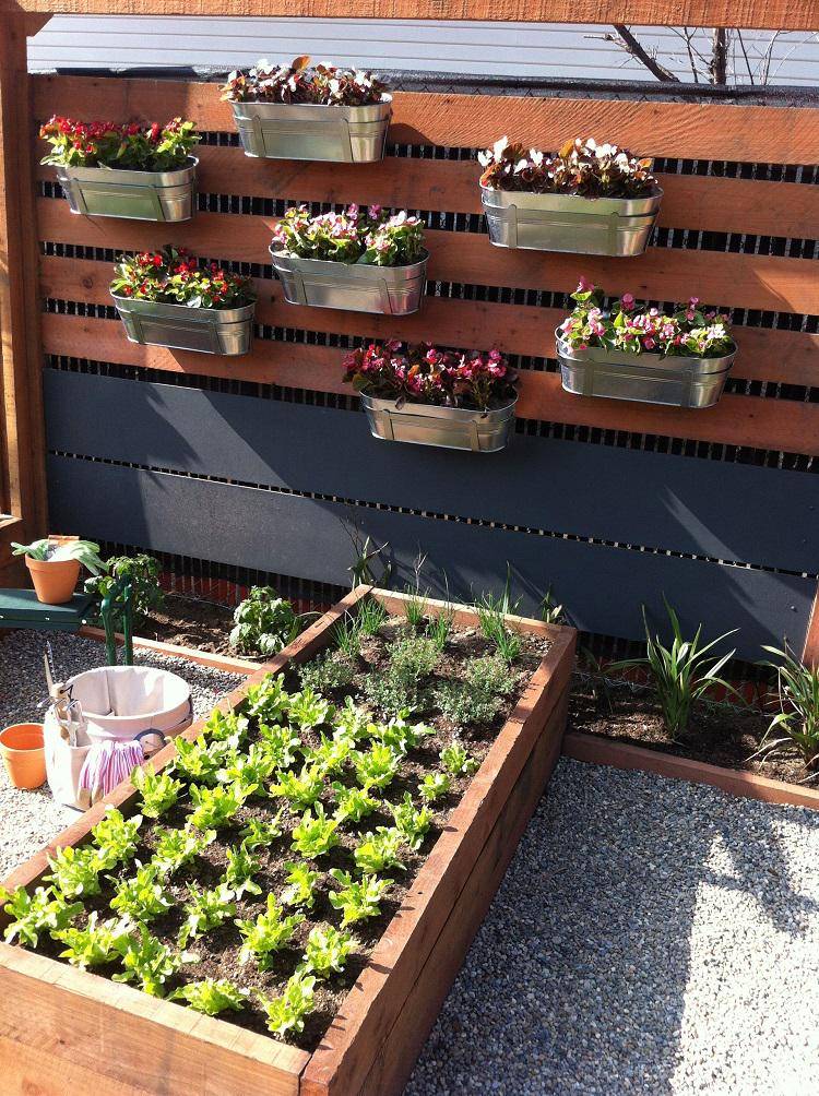 https://cdn.idntimes.com/content-images/post/20170614/54ff0d96b6108-ghk-fake-green-thumb-raised-beds-s2-781a9ebc18c85a1317230e8e84485f11.jpg