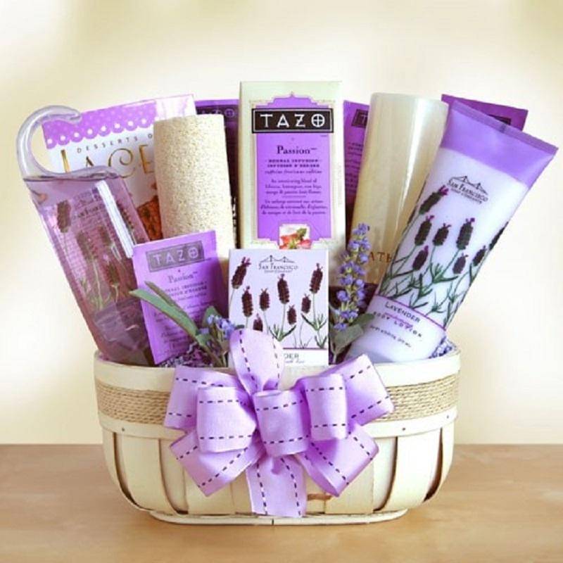 https://cdn.idntimes.com/content-images/post/20170809/6274a0ac7adb5d9bd55ce9dadc4b7e43-spa-gift-baskets-gift-basket-ideas-f30905610618480c46432139761fc281.jpg