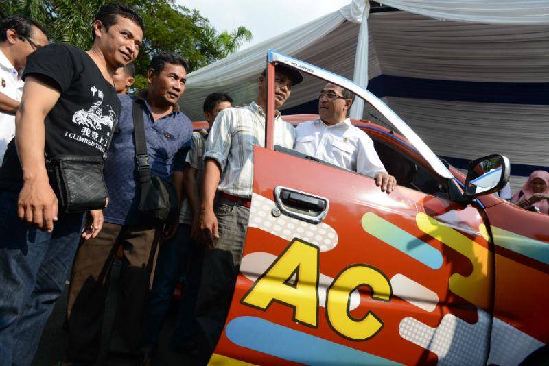 https://cdn.idntimes.com/content-images/post/20170711/antarafoto-angkutan-kota-menggunakan-pendingin-udara-010717-pus-3-8f0d735a771a129abae27b93edc9b00f.jpg