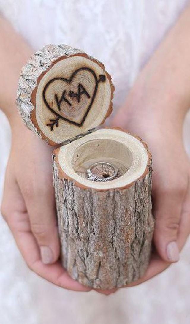 https://cdn.idntimes.com/content-images/post/20170711/beautiful-shops-personalized-rustic-wood-ring-bearer-pillow-box-alternative-tree-stump-16bffba526e4f7d68ba493c1c3a24f31.jpg