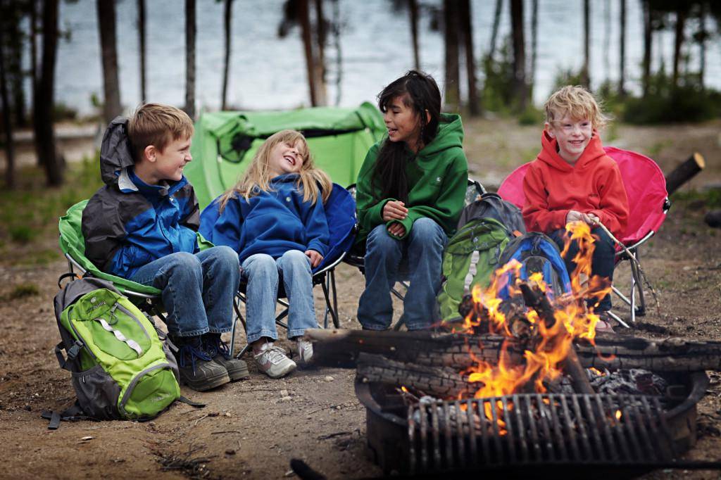 https://cdn.idntimes.com/content-images/post/20170527/camping4-b9f205cbf6aaafaa34dc8cca194c1c09.jpg