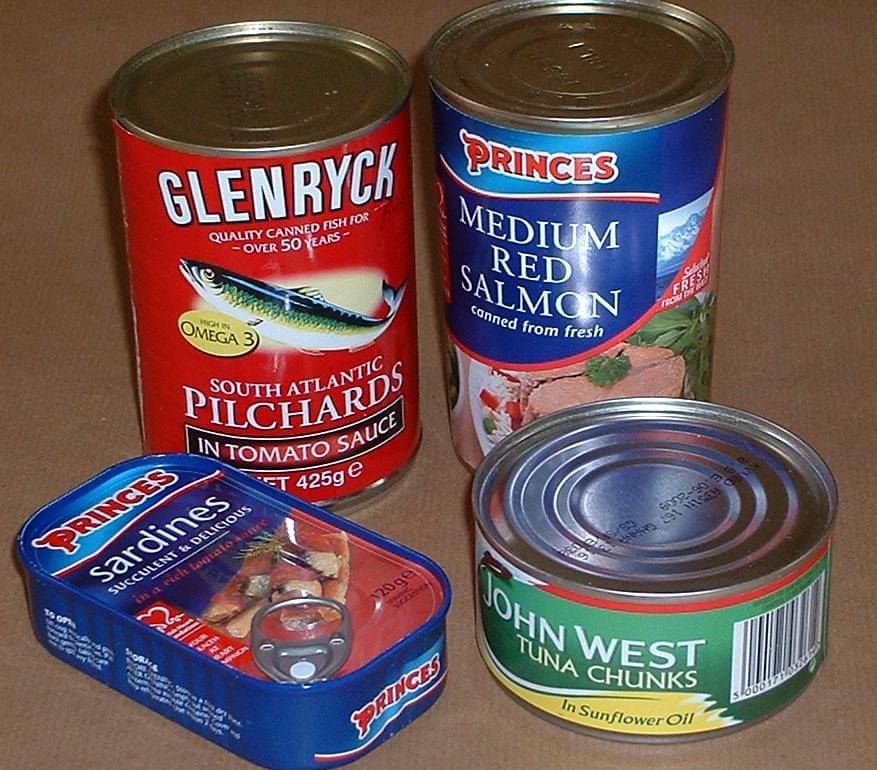 https://cdn.idntimes.com/content-images/post/20170818/canned-fish-2-693487b6884e48f35a02591fb7ee174e.JPG