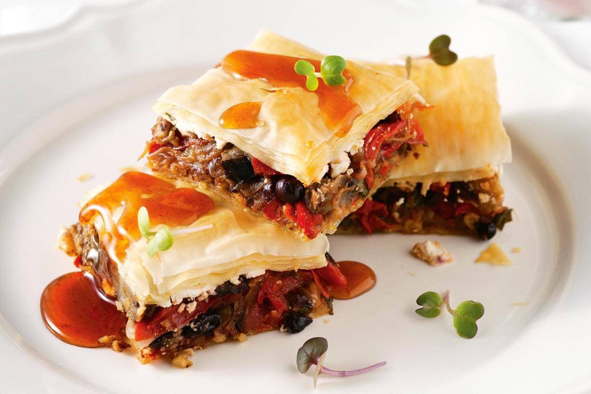 https://cdn.idntimes.com/content-images/post/20170526/caponata-baklava-92473-1-f9d141e647e6a073ed6b30972063f802.jpeg