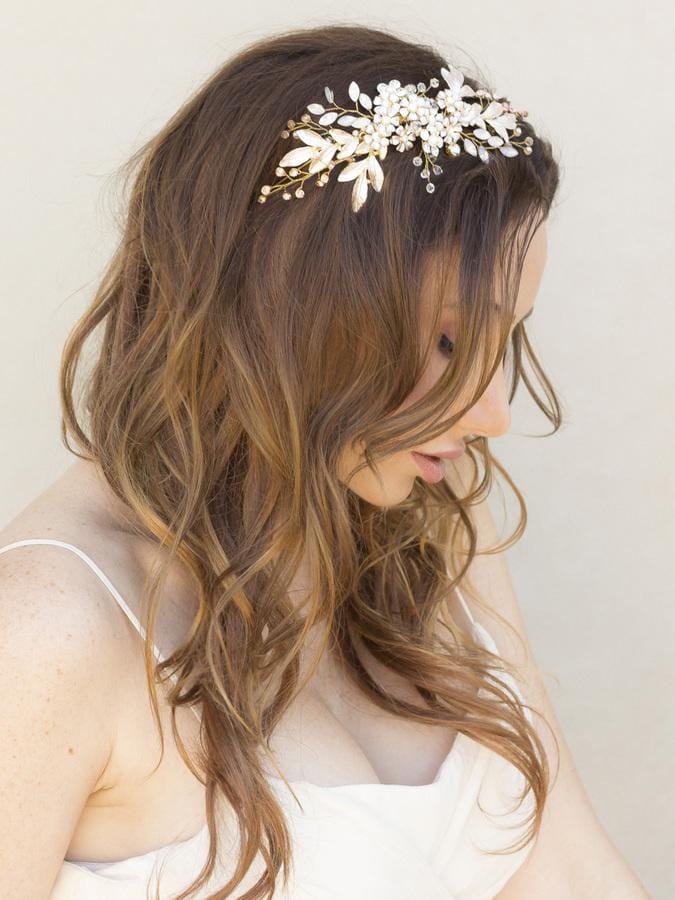 https://cdn.idntimes.com/content-images/post/20170520/chelsea-beaded-bridal-headband-2-926521480135188900900-2dfd21095072749f7f7f63432e40b20e.jpg