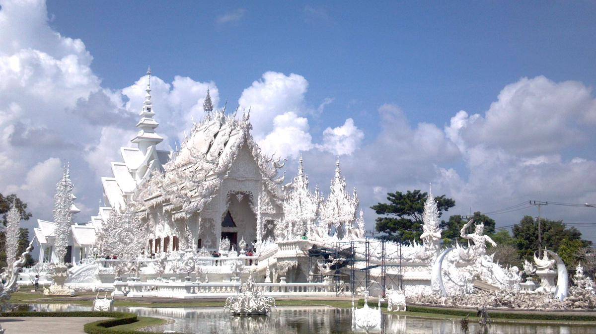 https://cdn.idntimes.com/content-images/post/20170711/chiang-rai-thailand-0-e4f5d24541668c3b50e70d7cd5faede7.jpg
