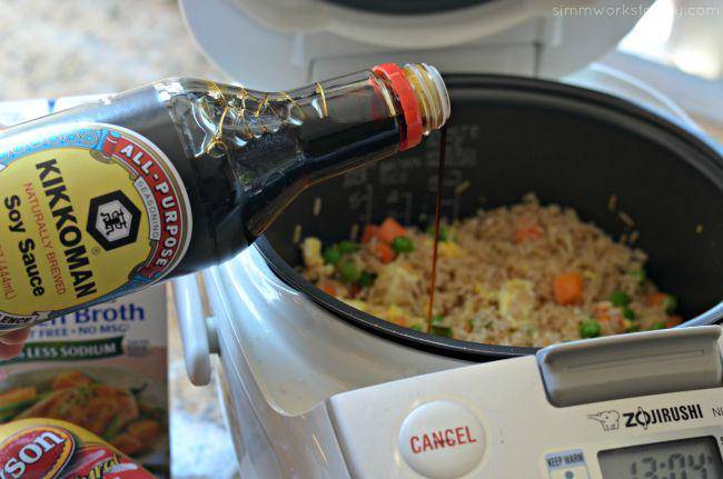 https://cdn.idntimes.com/content-images/post/20170801/date-night-at-home-rice-cooker-fried-rice-with-kikkoman-0d3acdf73cd17ed86948f999b720332d.jpg