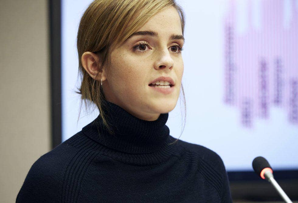 https://cdn.idntimes.com/content-images/post/20170719/emma-watson-b4c1ab36c63b73588cf8d241643b007c.jpg