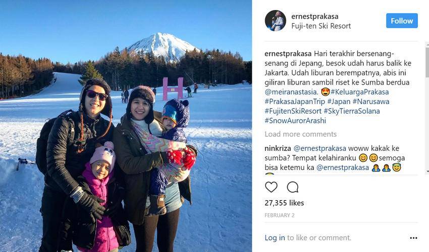 https://cdn.idntimes.com/content-images/post/20170803/ernest-prakasa-liburan-ke-fuji-ten-ski-resort-15bb317049dc0d0643433170100401aa.jpg