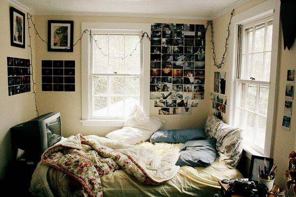 https://cdn.idntimes.com/content-images/post/20170627/extraordinary-small-bedroom-indie-bedroom-ideas-64a6a978c3c37f1bd367458a38b54c02.jpg