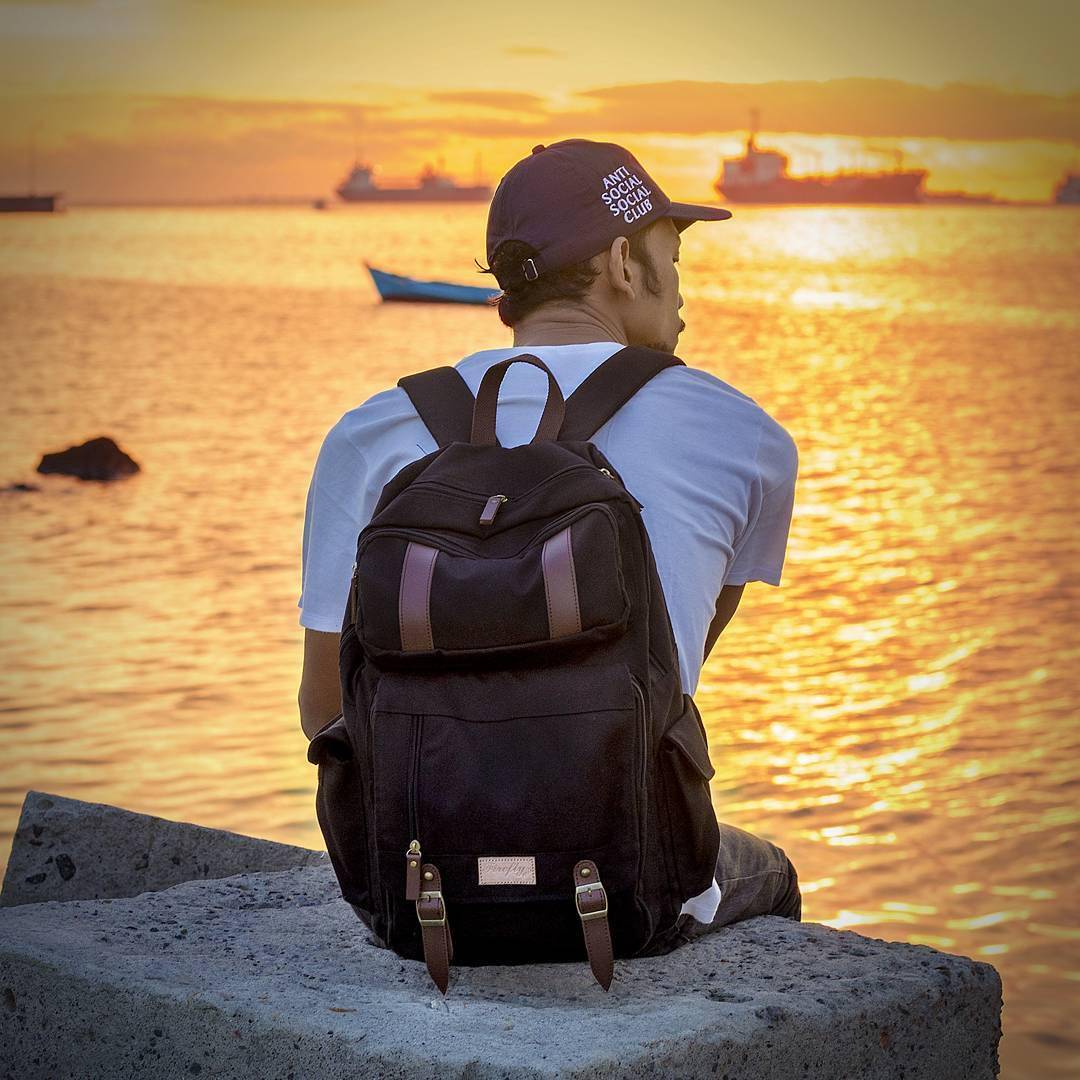 https://cdn.idntimes.com/content-images/post/20170815/firfly-bag-fdf649d5b51c5b07025c490f1e8dcc15.jpg
