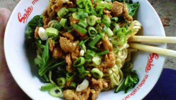 https://cdn.idntimes.com/content-images/post/20170724/foody-mobile-bakmi-99-mie-ayam-jp-790-636135368046544660-e808c14521c5a1051cb7cf7f7526c4e3.jpg