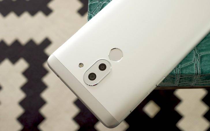 https://cdn.idntimes.com/content-images/post/20170526/huawei-honor-6x-3f37f46e8337c0b60103ed5e44023dcc.jpg