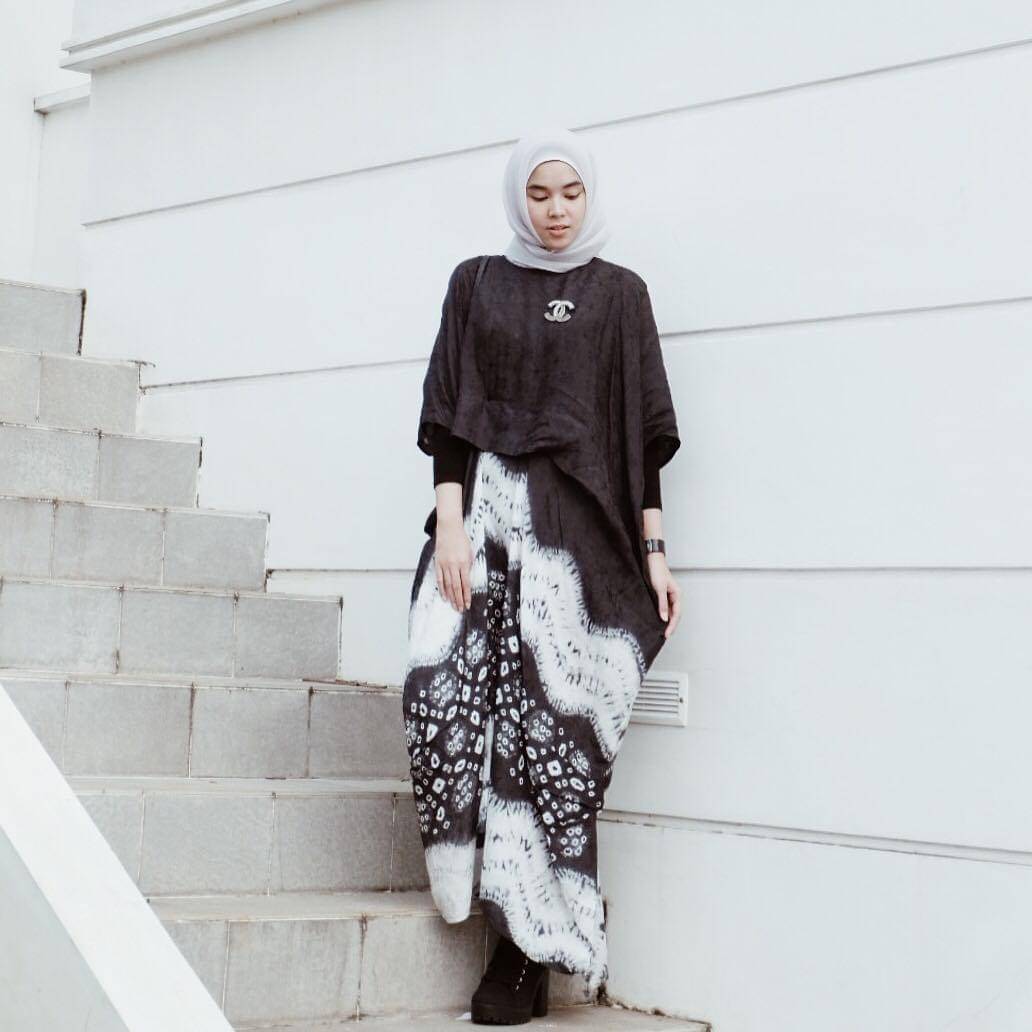 https://cdn.idntimes.com/content-images/post/20170621/kerudung-organza-1-683cb1bfb31847aa8e315d55fb8b4b2a.jpg