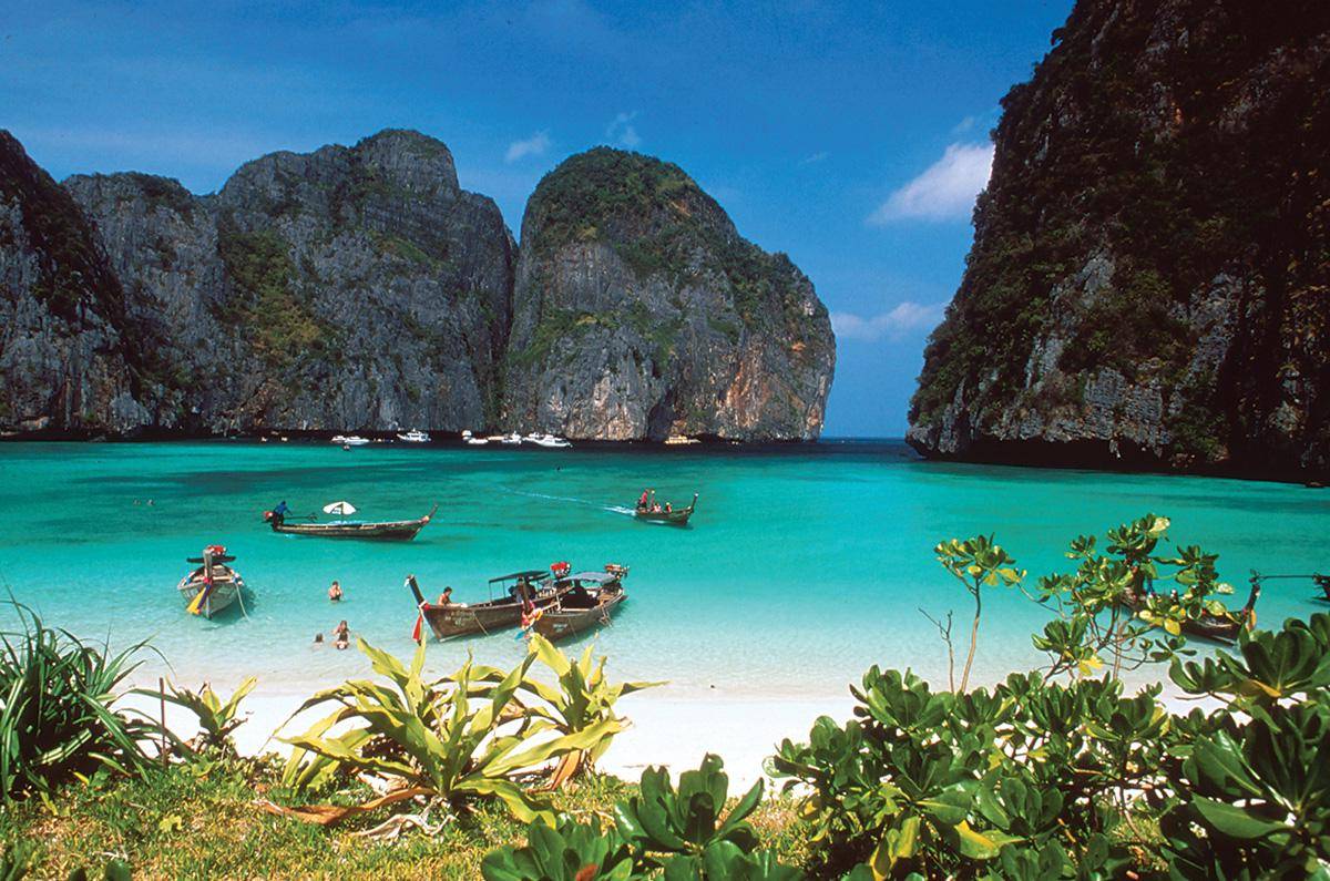 https://cdn.idntimes.com/content-images/post/20170711/ko-phi-phi-5-b3bfcf2a2e44ac2a14ec0f3cdf9fd55b.jpg