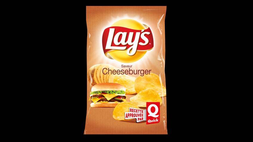 https://cdn.idntimes.com/content-images/post/20170816/lays-cheeseburger-snackingfr-ad3e61b652319e6ec89032f3f7b9bf34.jpg