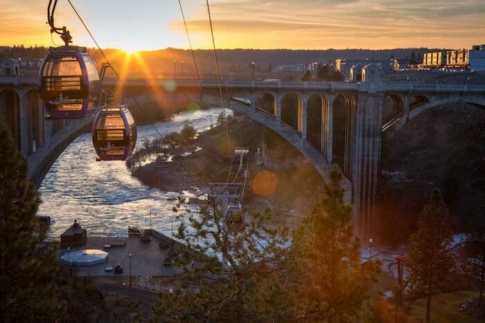 https://cdn.idntimes.com/content-images/post/20170719/march-4-gondolas-048-edit-2-c6bfa647b328a25f7bac7a0386730473.jpg
