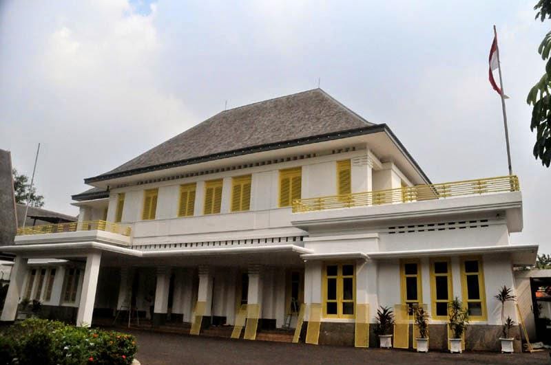 https://cdn.idntimes.com/content-images/post/20170731/museum-perumusan-proklamasi-f042762e1e613be87a82b6be88725c7a.jpg