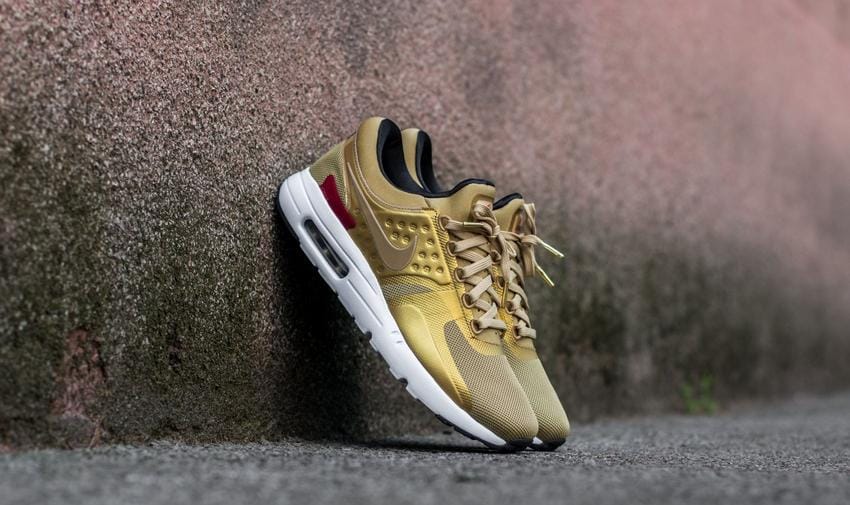 https://cdn.idntimes.com/content-images/post/20170522/nike-air-max-zero-metallic-gold-2659fd4e5b7bd0c6c242366981e5f994.jpg