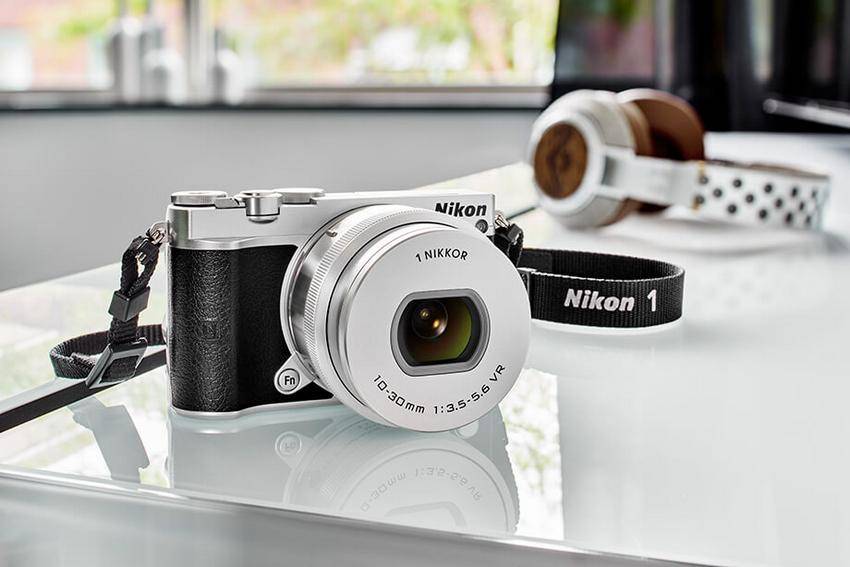 https://cdn.idntimes.com/content-images/post/20170815/nikon-1-j5-e79ee7f2024d40489ce61fbcb97ff656.jpg