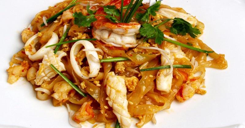 https://cdn.idntimes.com/content-images/post/20170816/resep-kwetiau-goreng-lezat-untuk-makan-siang-rejobfzddu-36859fb4d97e7f74b44ff7117049b3a5.jpg