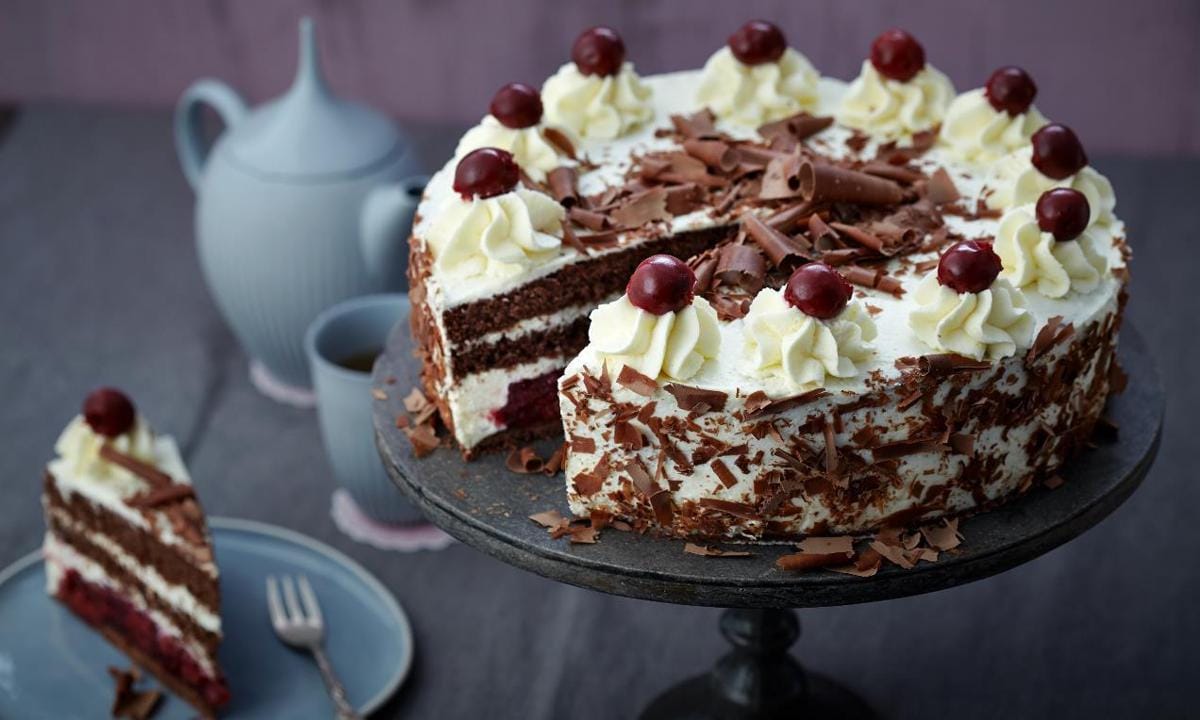 https://cdn.idntimes.com/content-images/post/20170717/rezept-schwarzwlder-kirschtorte-b87440647bd61f77ab0e0cfccf9298aa.jpg