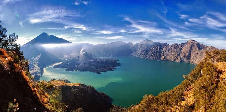 https://cdn.idntimes.com/content-images/post/20170810/rinjani-658c56a1237b3d30db0fc0e975a032d6.jpg