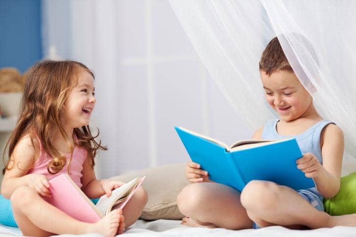 https://cdn.idntimes.com/content-images/post/20170522/siblings-reading-9e5e80610803b9663b517cafbfacbc51.jpg