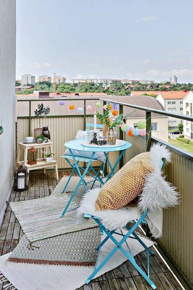 https://cdn.idntimes.com/content-images/post/20170619/small-balcony-design-ideas-25-618x927-2cb2cd525d2c1a83f59eb91c0eeba0e9.jpg
