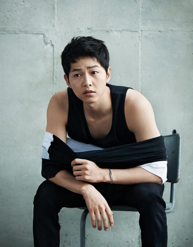 https://cdn.idntimes.com/content-images/post/20170705/song-joong-ki-1-cfe68f59cd0a60d972d03a9252fad240.jpg